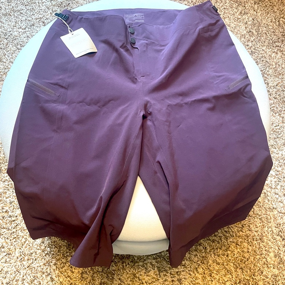 Patagonia Men's Dirt Roamer Deep Purple Athletic Shorts